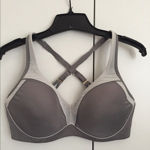 Natori Zen 36G convertible sports bra